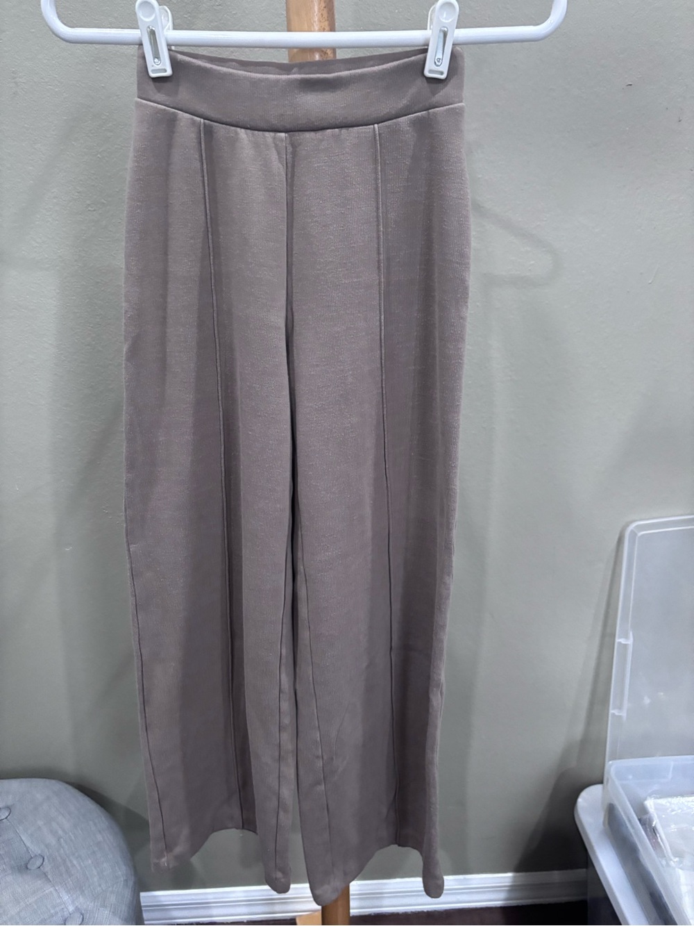Aritzia The Group Ribbed Knit Pants in Taupe